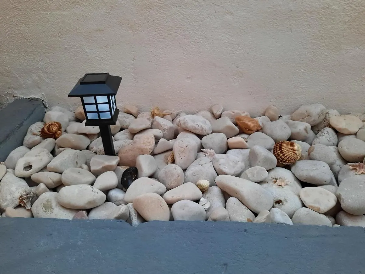 Apartmani Ana-Lora Lopar Apartment