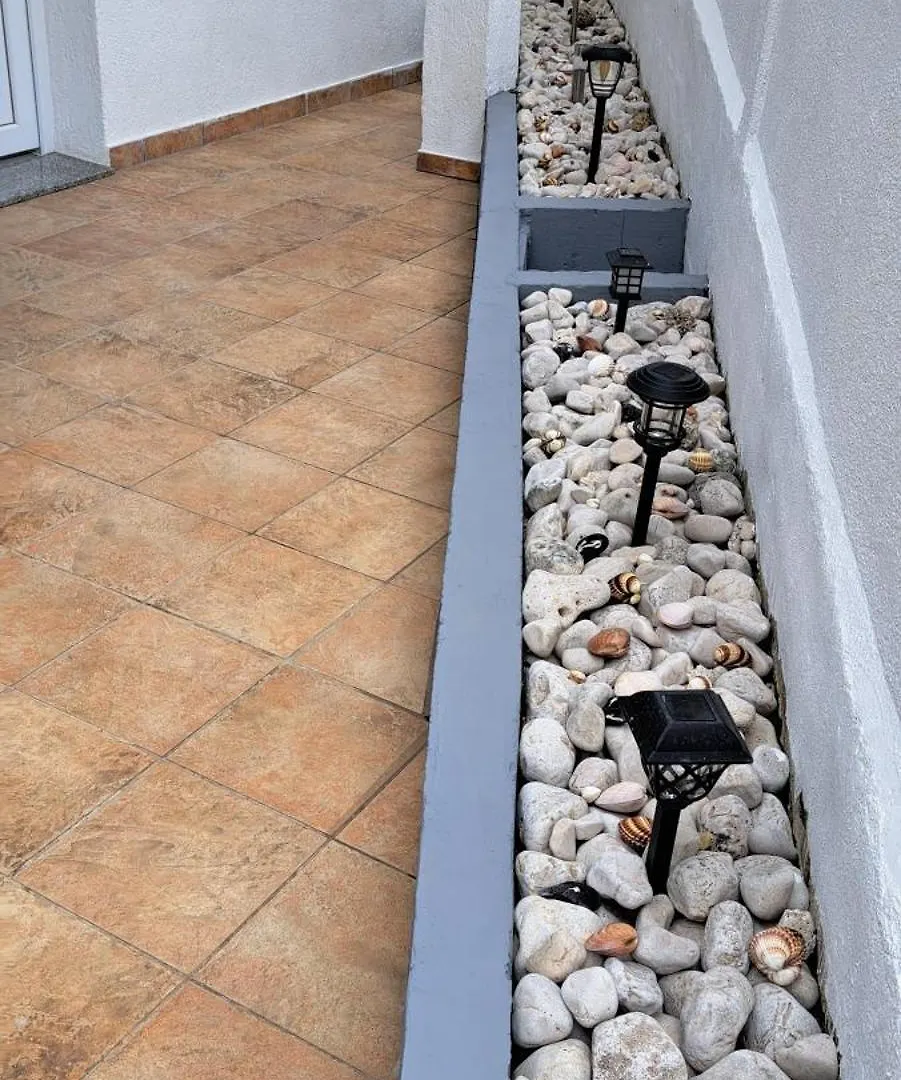 Apartmani Ana-Lora Lopar