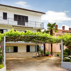 https://apartment-brle.in-istria.net